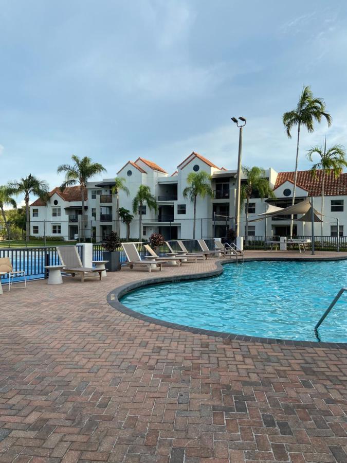 Dharma Home Suites Dania Beach At Sheridan Ocean Club Luaran gambar