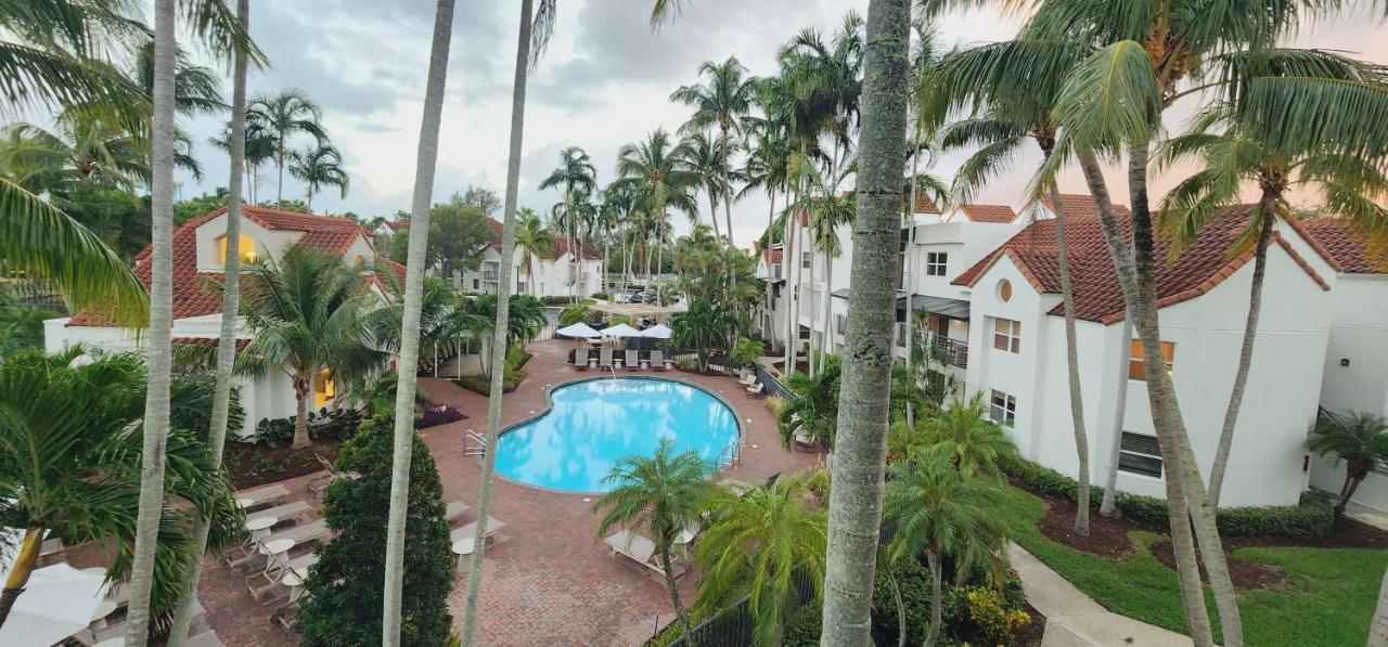 Dharma Home Suites Dania Beach At Sheridan Ocean Club Luaran gambar